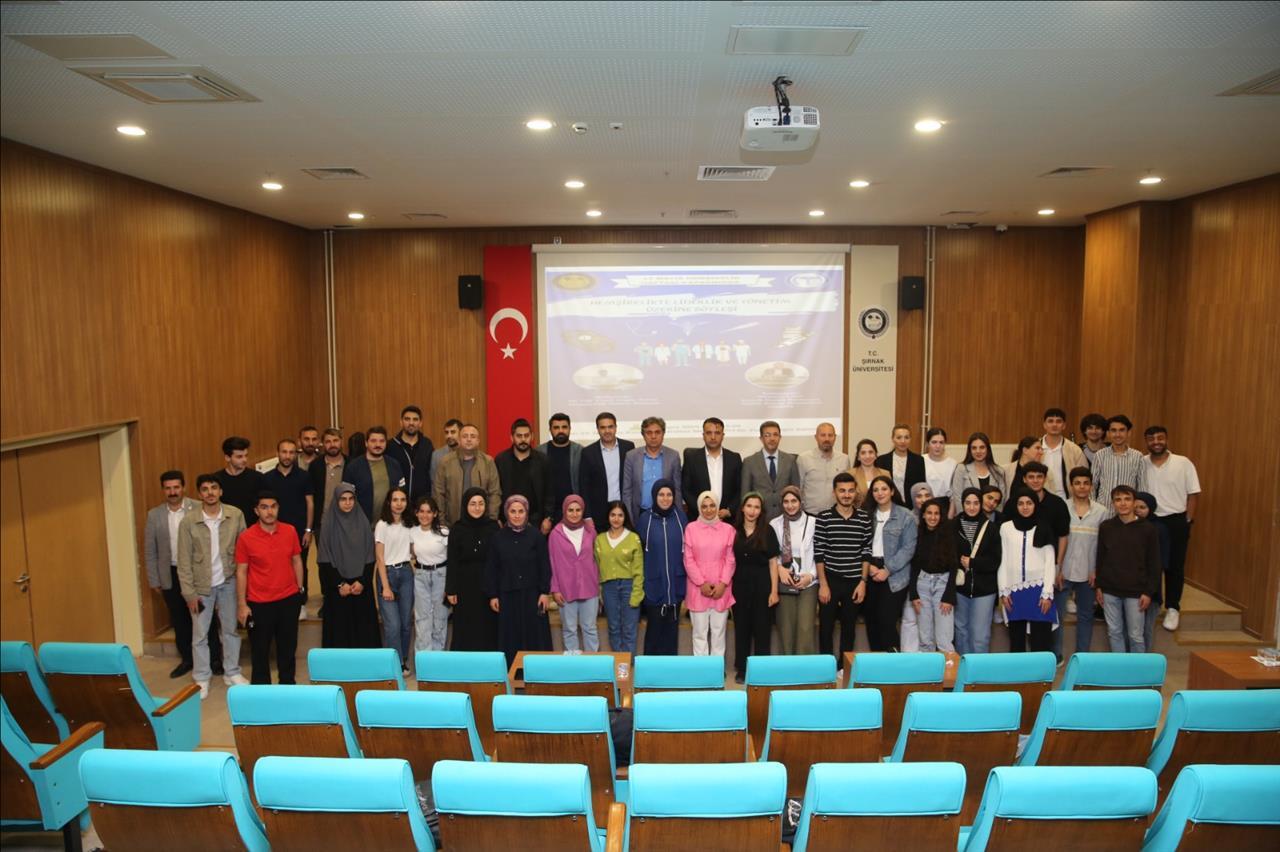 sirnak-ta-hemsirelik-haftasinda-liderlik-ve-yonetim-konulu-soylesi-gerceklestirildi